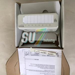 모듈 창고에 들어 있는 새 제품 3BSE052605R1