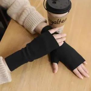 여성핸드워머 부드러운 핸드워머 기본스타일 반장갑