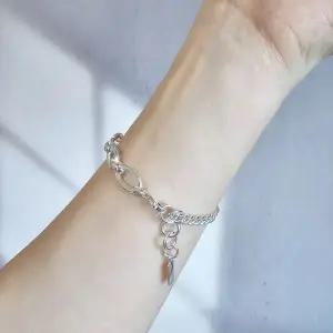 SS3001 여성 은팔찌 체인 포인트 디자인 팔찌 데일리 은팔찌 실버 925