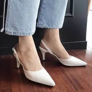 인기상품 7cm 여성 사이드오픈 슬링백힐 봄여름 구두 [W62E565_260331]