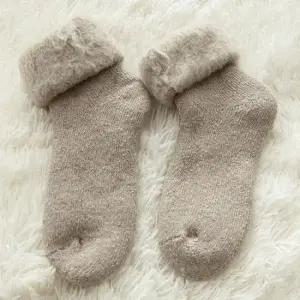 구스양말 양기모 보온 여성털양말 - 방한 겨울 따듯한 수면양말