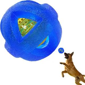 씹고 간식을 주는 강아지 공 장난감 강한 고무 인터랙티브 퍼즐 치아 및 느린 먹이 3.5인치파란색