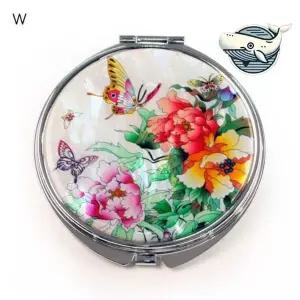 아름다운 자개 손거울 나비와 꽃 무늬