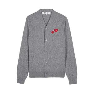 [롯데백화점]꼼데가르송 FW25 공용 더블하트 와펜 가디건 AX N072 051 GREY