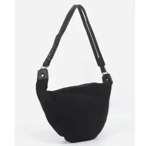 데일리 여자 반달 숄더백 가방 신상 크로스백 블랙