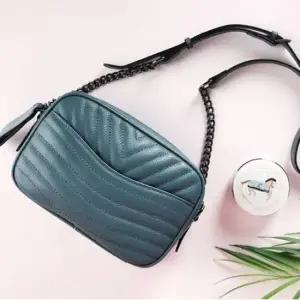 가죽 미니 여성 크로스백 체인줄 퀼팅 가방 민트그린