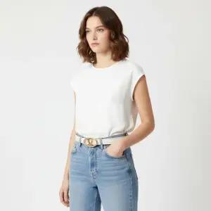 여성 볼드 V 로고 벨트 4W0T0SJ0 FZC ZLA 24S)