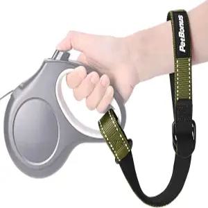 펫보너스 짧은 반려견 목줄 접이식 안전 손목 스트랩 반사 디자인 및 조절 가능한 부드러운 패딩 핸들