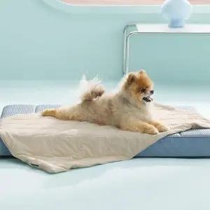 작은 강아지를 위한 Bedsure 프리미엄 쿨링 블랭킷 QMAX 0.5 통기성 여름 세탁 가능한 차가운 반려동물