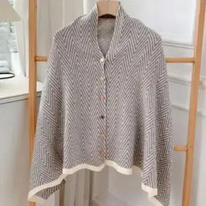 조끼 코트 숄머플러 얇은 망토숄 케이프 단추 니트