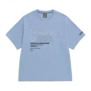 내셔널지오그래픽 N262MTS520 [NRN] 아프리카 레터링 세미오버핏 반팔 티셔츠 GBLUE 451045