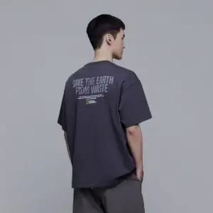 내셔널지오그래픽 N242UTS870 세미오버핏 그래픽 티셔츠 IRON GREY 448068