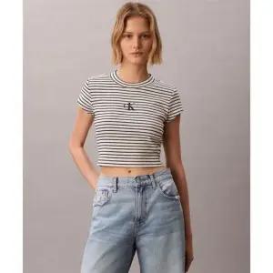 캘빈클라인진 여성 스트라이프 모노로고 베이비립 반팔 티셔츠 47F833G XDY 385448