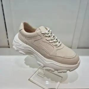 [엘칸토]엘칸토 HC11 소가죽 여성 스니커즈 W2H3U6J1335 (47955622)