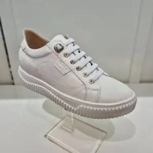 [엘칸토]엘칸토 HC11 소가죽 여성 스니커즈 S2H0U61J310 (47955609)