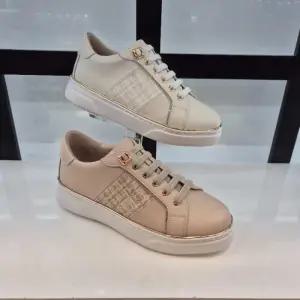 [엘칸토]엘칸토 HC11 소가죽 여성 스니커즈 T0K8U61H3J (47942209)