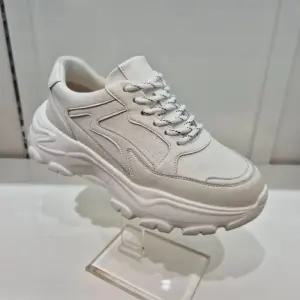 [엘칸토]엘칸토 HC11 소가죽 여성 스니커즈 S2H3U61J310 (47955623)