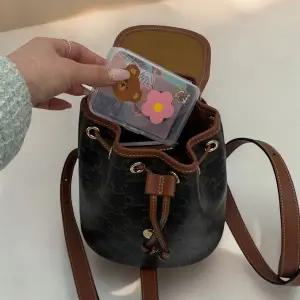 [셀러에이드]투명 포토카드 케이스