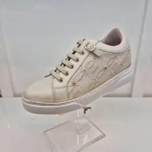 [엘칸토]엘칸토 HC11 소가죽 여성 스니커즈 V7H9U61J335 (47783219)