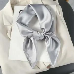 여성 실크 스카프 봄 여름 목스카프 봄스카프 여름스카프 사각스카프 실크스카프 여성스카프 무지스카프