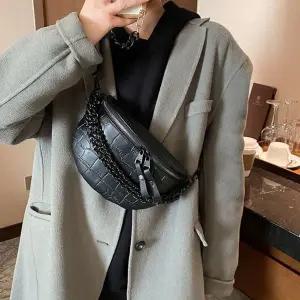 가벼운 크로스백 해외여행 크로스백 수납력 좋은 20대 WFJ61N9