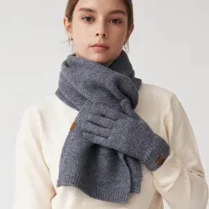 [롯데백화점]리끌로우 CANDY 장갑 머플러 세트 CHARCOAL