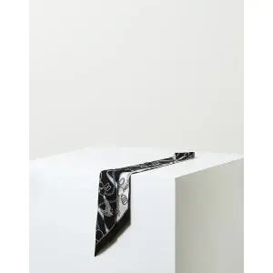 [롯데백화점]닥스 액세서리 [선물포장/쇼핑백동봉]블랙 체인 프린트 방도 여성 스카프 DCSC4E256