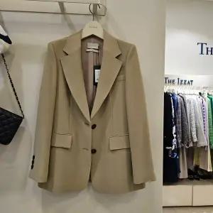 [하프클럽/]2024SS   봄최신상   투버튼기본자켓IP3A0JK011