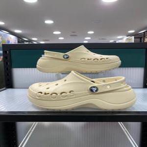 [크록스] 바야 플랫폼 클로그 208186-11S 윈터화이트