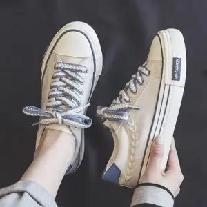 ONM 여자 자수 스타일 스티치 캔버스 스니커즈 고품질 키