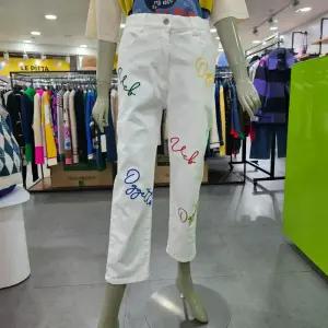 베네통/애플아울렛/컬러 자수 배기핏 데님 팬츠 BADPA6511