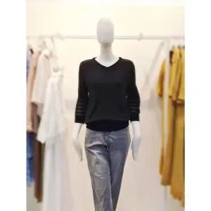 [올리비아로렌]올리비아로렌 sh06 골조직 니트 브이넥 VOCBL4F7311 (39910623)