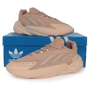 아디다스 남성 오젤리아 스니커즈 운동화 HP6356