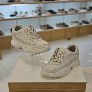 [미소페] by미소페 여성 어글리 키높이 스니커즈 (7cm) 112430009-1