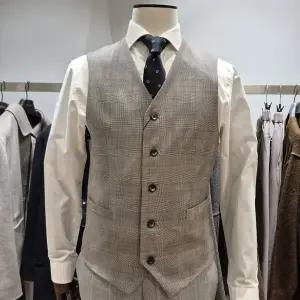 [본](마산점) BON 베이지 이태리수입원단 ALBINO TORELLO 메리노울 글렌체크 베스트 조끼 BN4MVT084BE