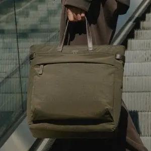 [헤지스](센텀시티점)[HATCH-BAG] 카키 나일론 토트백 HJBA6E331K2