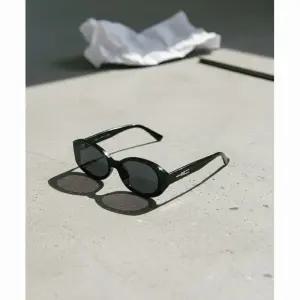 리에티 RIETI 루나 RUNA RT 4040 선글라스 C1 블랙