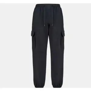 [언더아머](마산점) UA 바이브 남성 우븐 카고 조거 팬츠 1386558