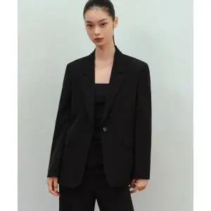 MUSINSA STANDARD WOMAN 우먼즈 플루이드 블레이저 [블랙] 103143