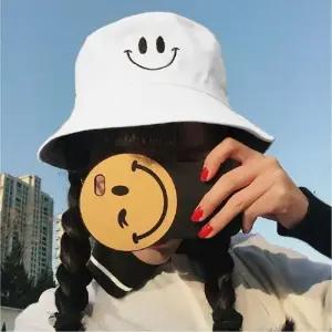 [라일리] Rly 스마일 양면 벙거지모자 양면벙거지모자 봄여름모자