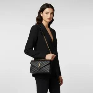 25FW 블랙 카산드라 엔벨롭 체인 숄더백 857605 BOW01 1000