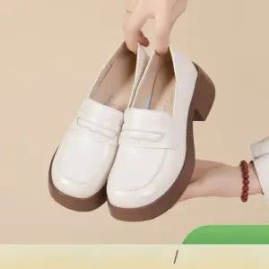 여자신발 단화 로퍼 가죽 구두 봄가을 빅사이즈 쿠션 창 통굽 캐주얼 힛템