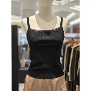 [시슬리](신세계 사우스시티)스퀘어넥 슬리브리스 나시 SAKP81631