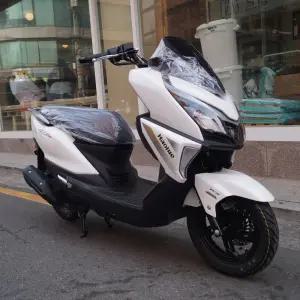 하우주 ADX125 고급형 스쿠터 / BOSCH ABS + TCS / 출퇴근용