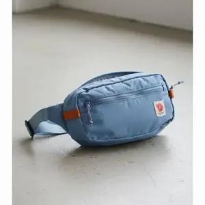 MUST IT_피얄라벤 하이 코스트 힙 팩 힙색 웨이스트백 샤크 다운 블루 23223