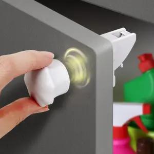 자석잠금장치 서랍 문열림방지 안전문고리 서랍장 문