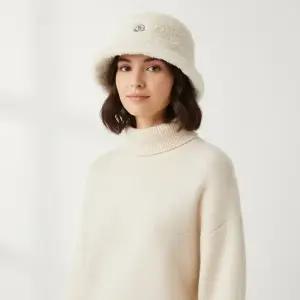 몽클레르 25FW 여성 로고 패치 테디 버킷 햇 3B00057 89B4G 21I 25F)