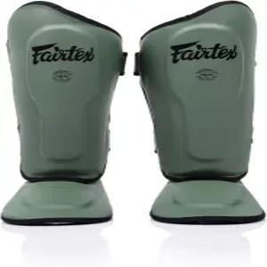 페어텍스 SP9 울트라 에르고 신 패드 무에타이 신텍 가죽으로 만든 킥복싱 가드