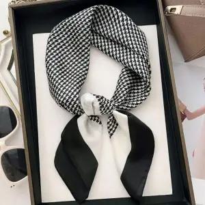 하운드 체크 고급 사각 쁘띠 스카프 미니스카프 0324