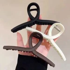 매트 무광 꼬임 헤어 집게핀 머리핀 X3개 (색상랜덤)